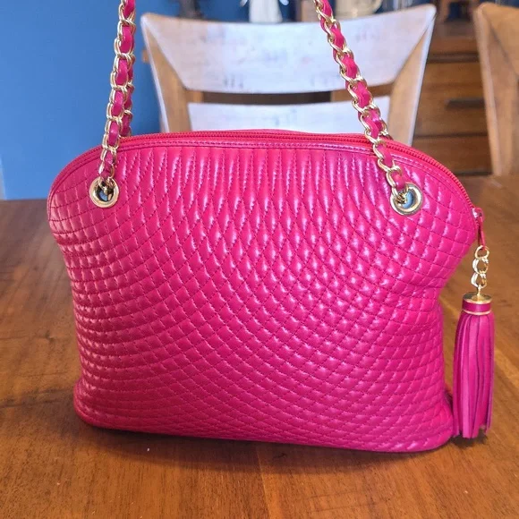 Bally Hot Pink Quilted Leather Shoulder Bag with Gold Chain - Picture 4 of 16